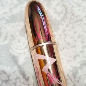 MAC x Riri Who's that Chick lipstick